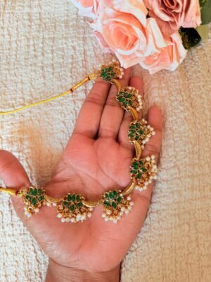 Lotus Pearl Green and White Necklace Set
