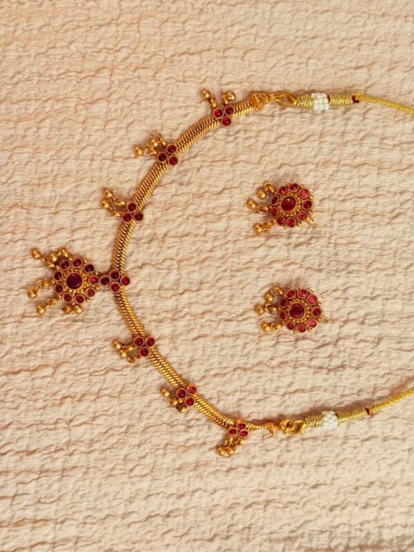 Red kemp stone necklace set