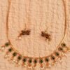 Stylish Emerald necklace with oval pearl hangings