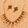 Stylish Emerald necklace with oval pearl hangings