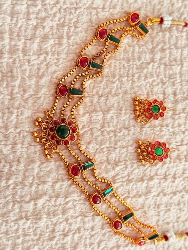 Ruby Green Layered necklace set