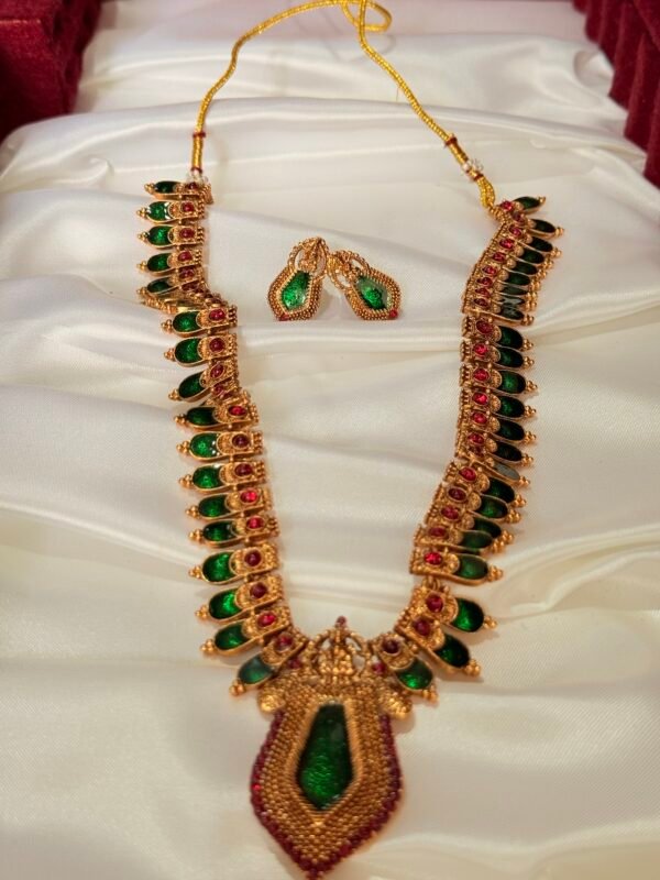 Green long antique haaram