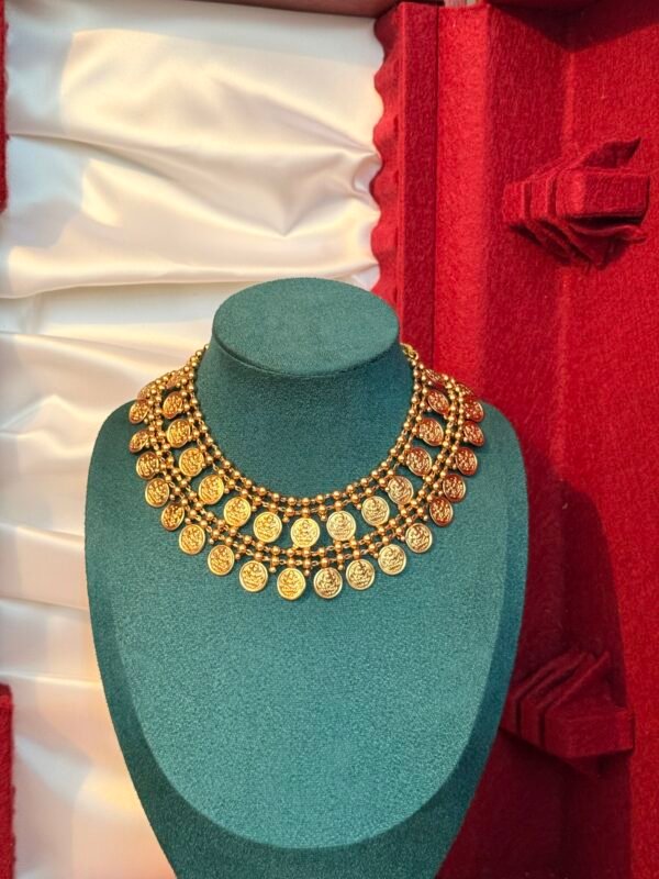 Double layered coin necklace set