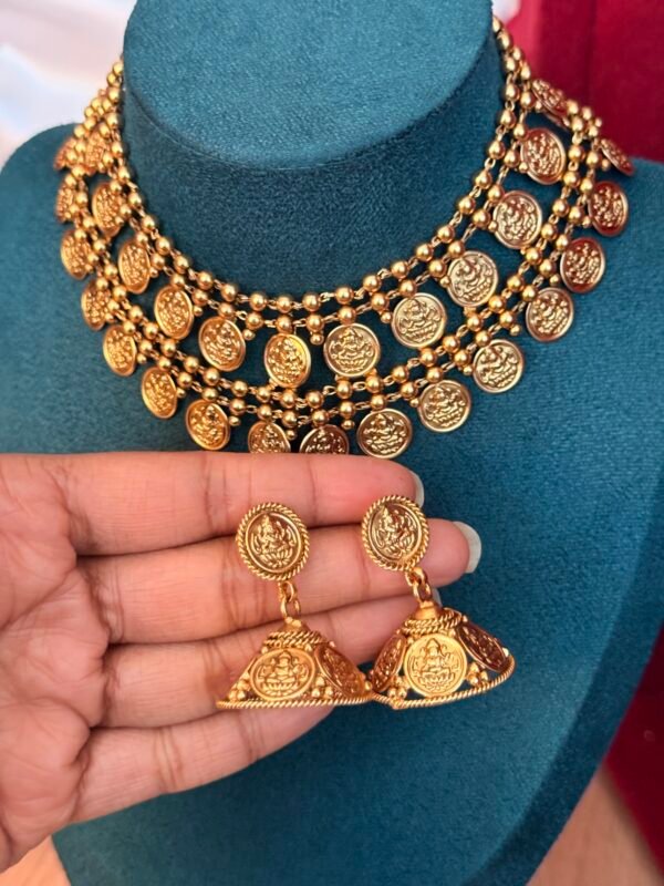 Double layered coin necklace set