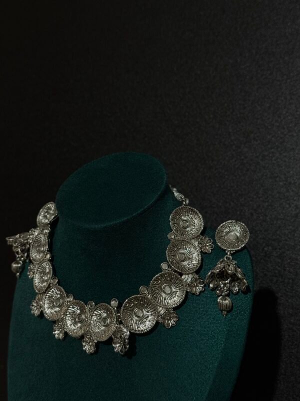 Kolhapuri style choker necklace