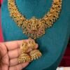 Premium choker necklace