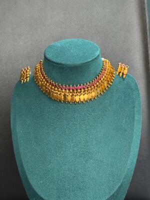 Elakkathaali choker necklace set