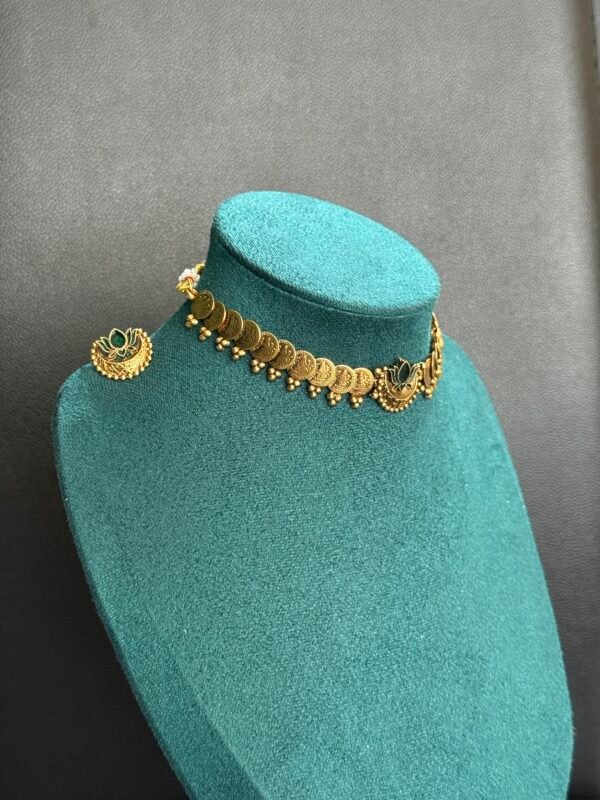 Green lotus coin necklace