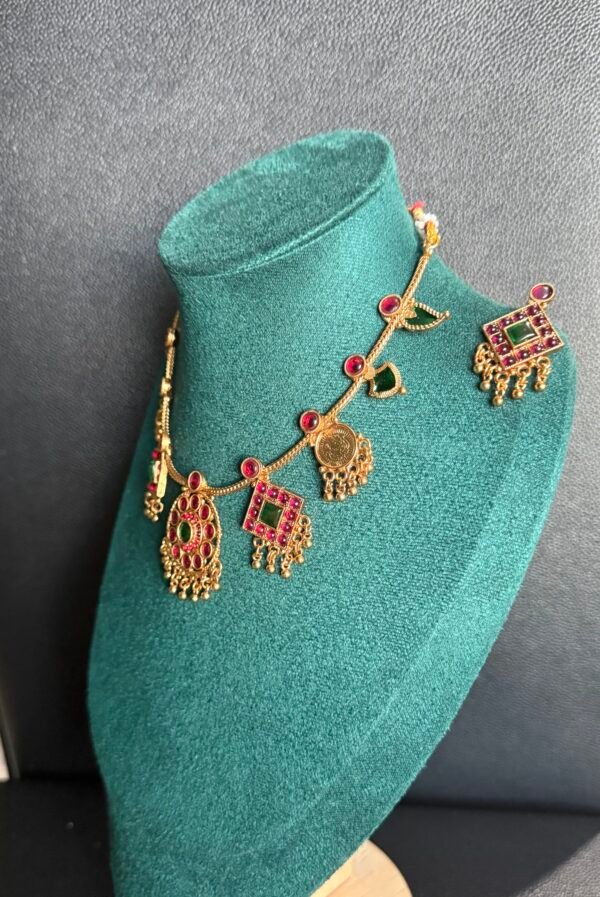 Traditional statement kemp stone, coin and palakka Multicolored necklace